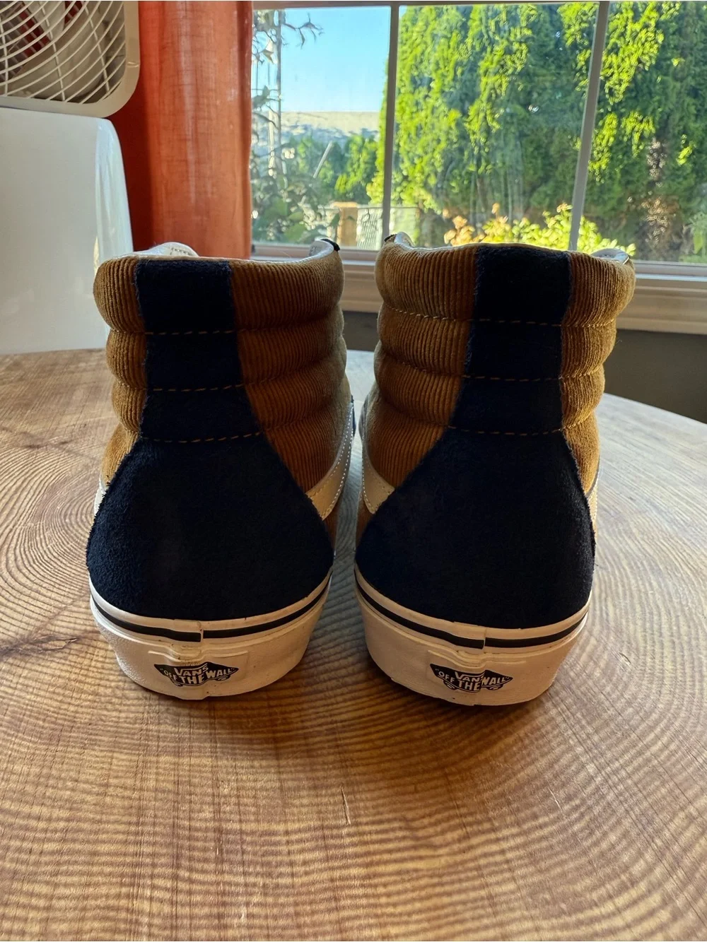 NEW Sk8-Hi Men’s High Top Vans - Size 11 Blue & Tan Corduroy
